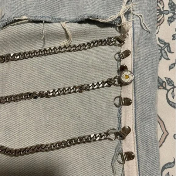 Carmar Galexia Hermia Straight Leg Jeans Cut Out Chain Knee Light Wash Size 27 - Picture 9 of 14